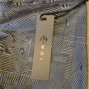 NOLI Yoga Leggings.  Gorgeous Italian fabric.